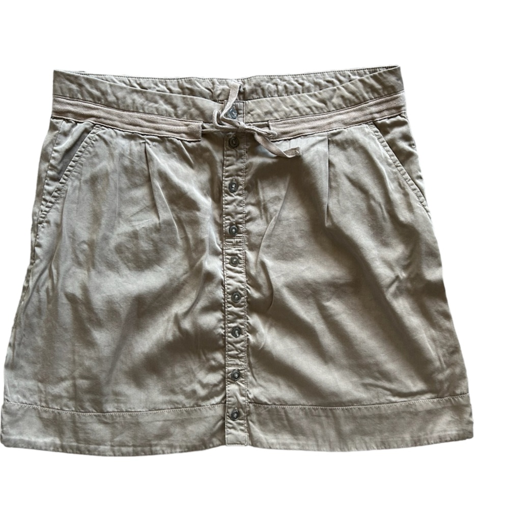 Lucy, khaki skirt, size medium